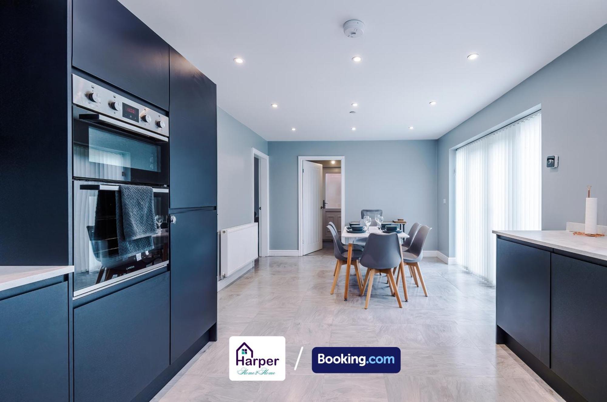 Holiday home Harper's Haven: Spacious Detached House In Hawarden Ewloe