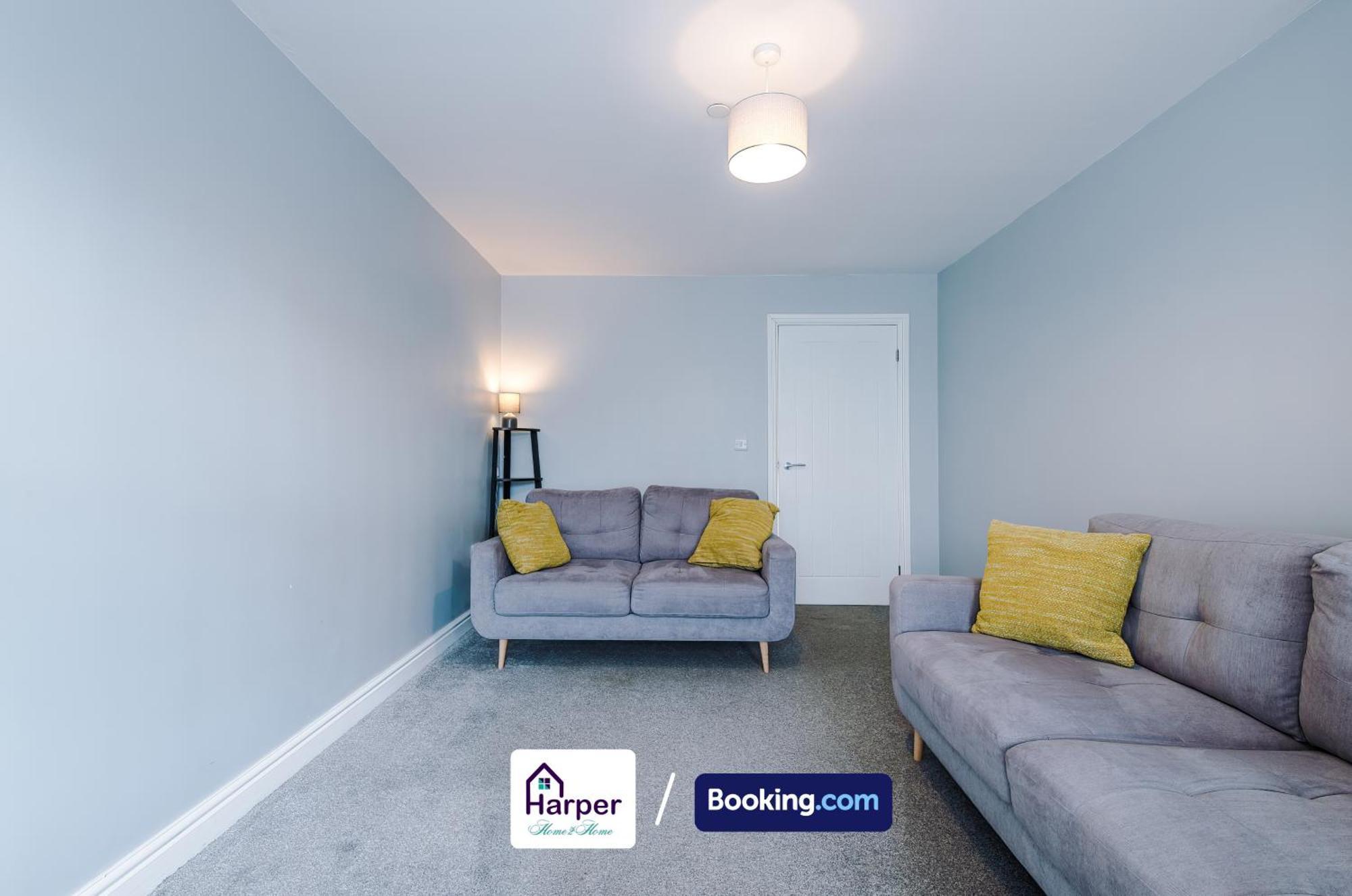 Ferienhaus Spacious Detached House Driveway By Harperletting Shortlets & Serviced Hawarden With Long Or Short Disc Options *