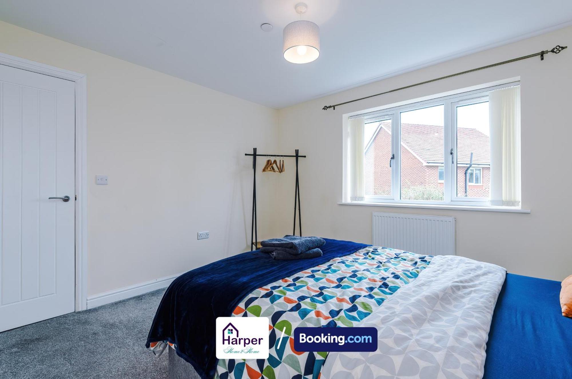 Spacious Detached House Driveway By Harperletting Shortlets & Serviced Hawarden With Long Or Short Disc Options Ferienhaus *