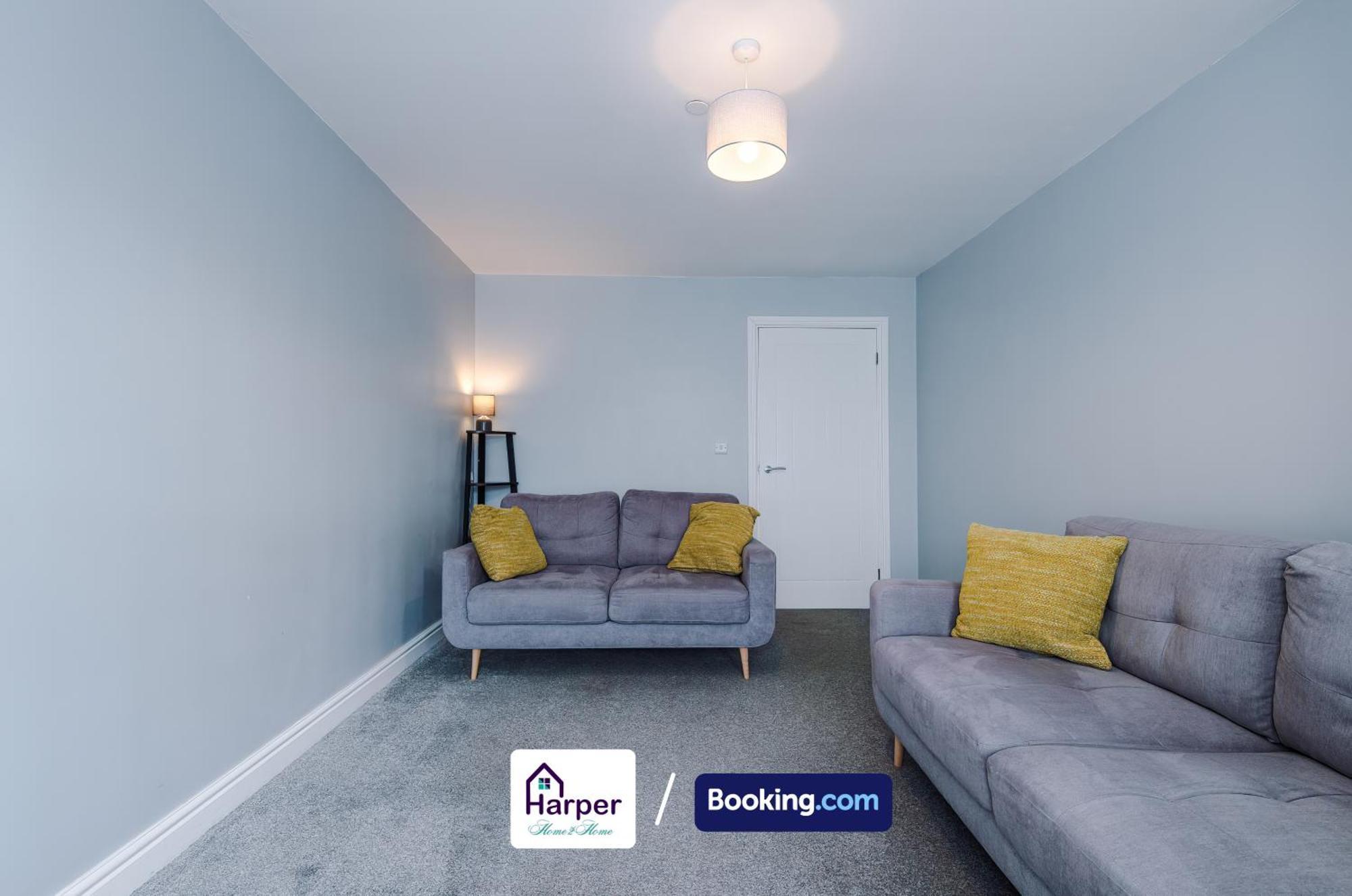 Harper's Haven: Spacious Detached House In Hawarden Holiday home Ewloe